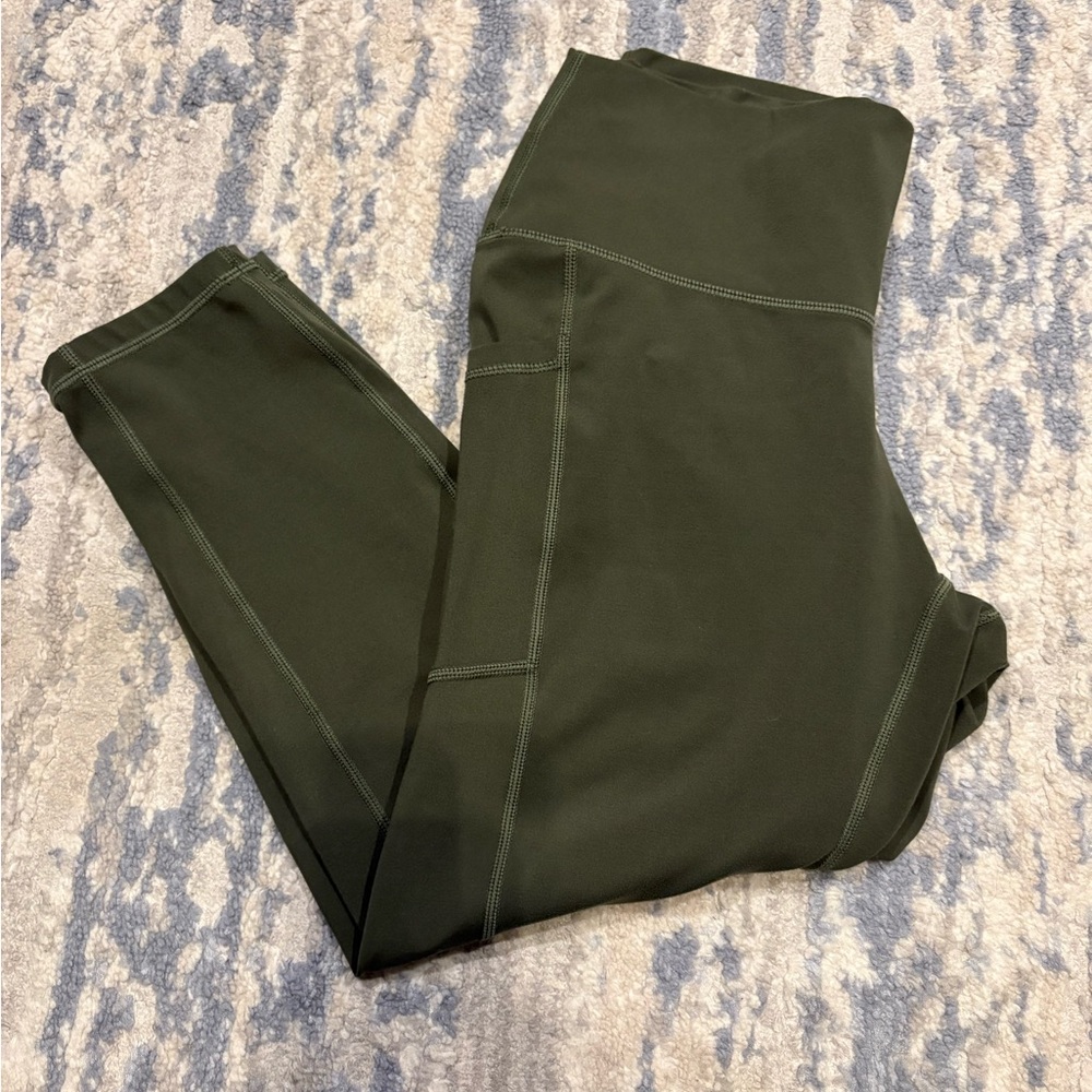 Chic Olive Green Leggings